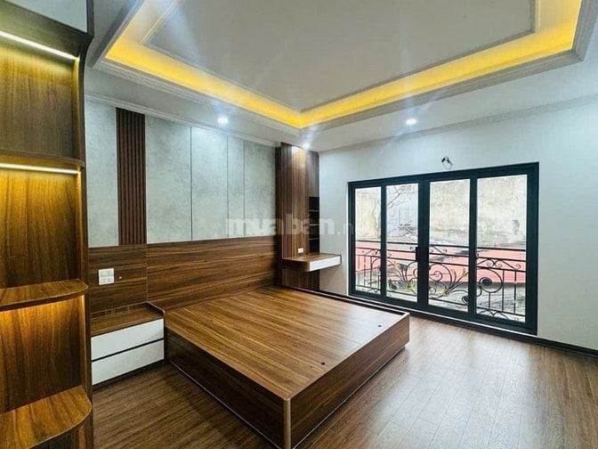 CỰC PHẨM THANH XUÂN -NHÀ MỚI -6 TẦNG THANG MÁY -MẶT NGÕ -VF3 ĐỖ CỬA 