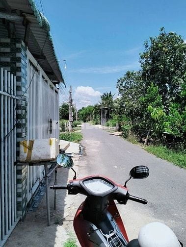 Bán gấp căn nhà cấp 4 ở Đ. Thới Tây 1 , Tân Hiệp 120m2 SHR giá 910tr