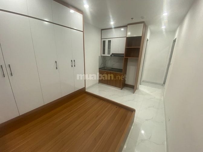 Bán Tòa Nhà Dịch Vụ Minh Khai 7 tầng, 102m2,Mt 6.5m, ô tô vào nhà.