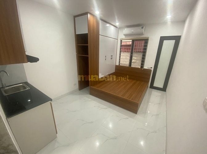 Bán Tòa Nhà Dịch Vụ Minh Khai 7 tầng, 102m2,Mt 6.5m, ô tô vào nhà.