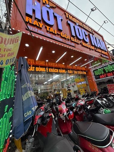 THANH NIÊN-Tuyển Thợ Nữ Ráy Tai Gội Đầu 