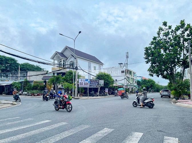 Bán đất ngay TT Huyện Nhà Bè, Phú Xuân, 5x24m, giá 4.5 tỷ