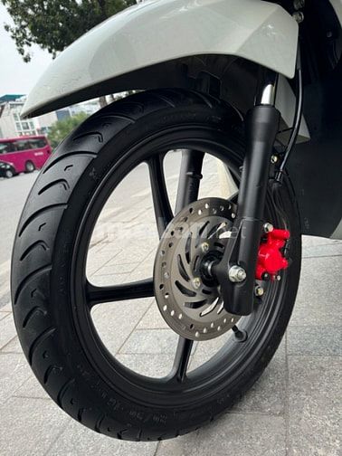 Cần bán Vision 2023 xám xi măng siêu mới- Biển Vip