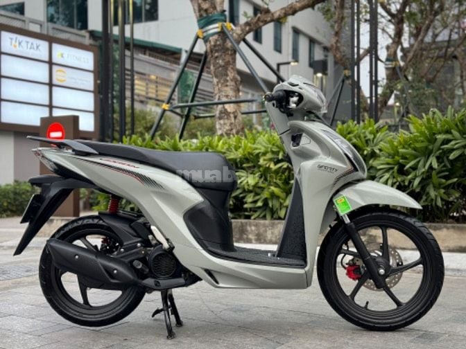 Cần bán Vision 2023 xám xi măng siêu mới- Biển Vip