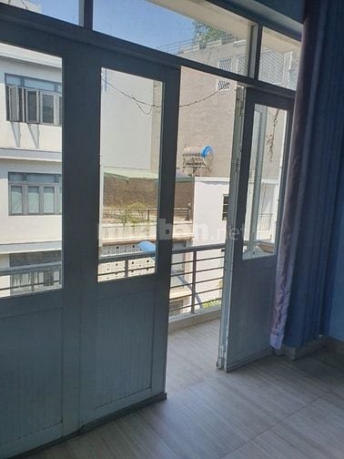Phòng 50m2,phù hợp gia đình nhỏ, trang bị, máy giặc,ban công rất rộng