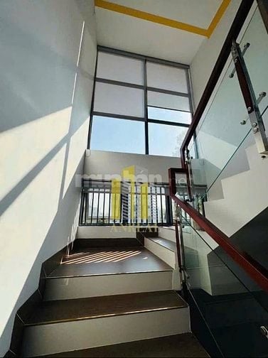 BIỆT THỰ CĂN GÓC 10X16M 3 LẦU 5 PHÒNG THIẾT KẾ HIỆN ĐẠI