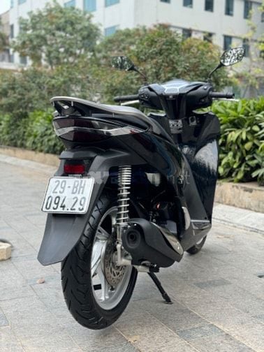 Cần bán SH 160 CBS 2024 chạy 800km siêu mới cực đẹp