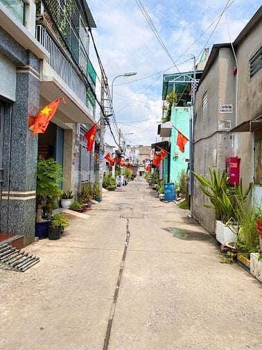 Bán đất chính chủ - đường Nguyễn Văn Quá - hẻm xe hơi 7 chỗ