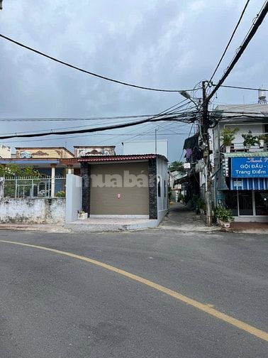 Bán nhà căn góc mặt tiền đường 102 phường Tăng Nhơn Phú A, Q.9