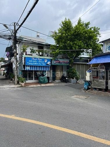 Bán nhà căn góc mặt tiền đường 102 phường Tăng Nhơn Phú A, Q.9