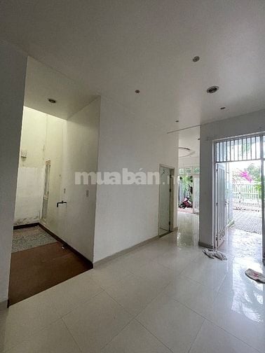 Bán nhà MT nội bộ Lê Văn Thịnh, DT 7,4x19,5m vuông vức, Giá 8 tỷ