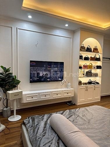 Chính chủ cần bán nhà 5 tầng 50m full nội thất vip ngõ 264 ngọc thuỵ