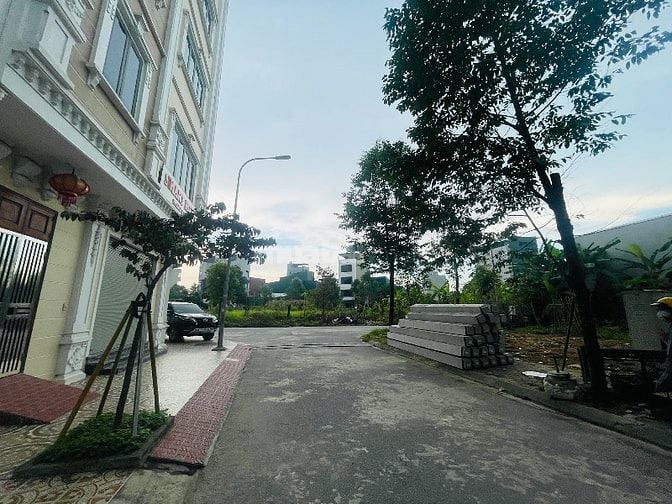 🏡 BÁN NHÀ PHÂN LÔ VỈA HÈ - KINH DOANH ĐỈNH - TRUNG TÂM HÀ ĐÔNG
