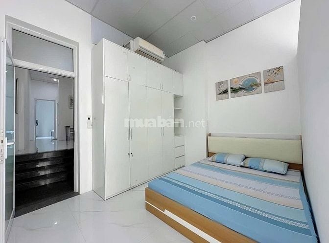 Nhà hẻm rộng xe hơi vào tới cửa đường Hoàng Xuân Nhị, Tân Phú