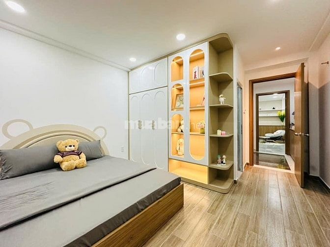 Bán nhà 58,8m2 ngay Hồ Văn Huê, Phú Nhuận giá 3tỷ450. Nhà 3 tầng 4PN
