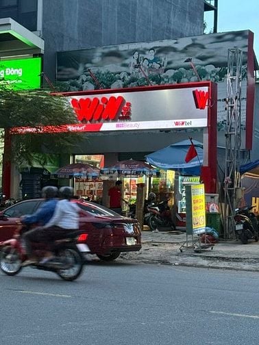 Cho thuê mặt bằng kinh doanh đường Tạ Hiện, Q2