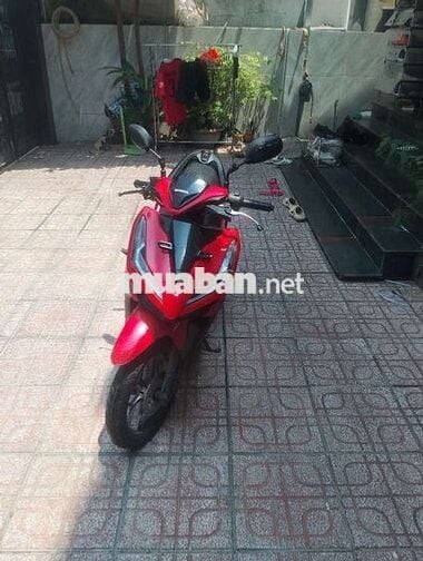 Xe tay ga Honda Vario 2021 đỏ mới 95%