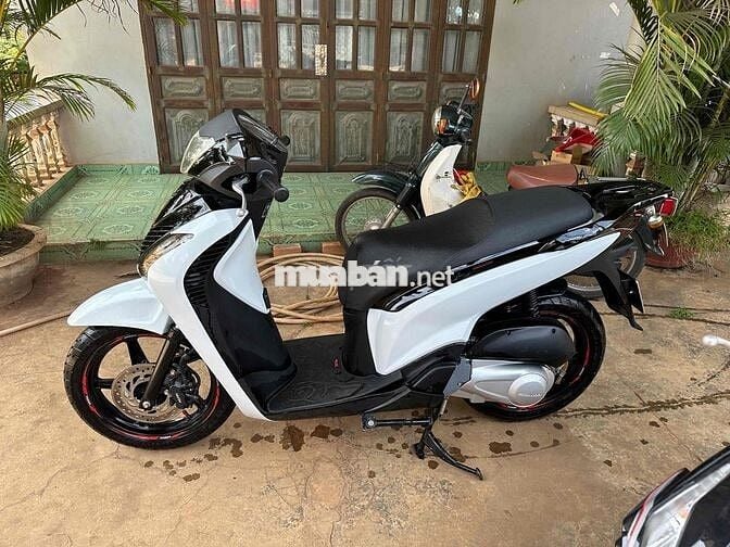 Em về Sh125cc bán hoặc giao lưu bù trừ hợp lí