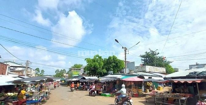 KD LỖ BÁN GẤP 3.300M2 ĐẤT ĐƯỜNG THÔNG RA KCN ĐANG H.ĐỘNG. GIÁ 150TR