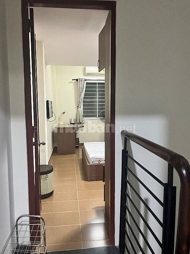 Cho thuê phòng trọ 30m2 . Có bếp riêng . Khu trung tâm . An ninh và yê