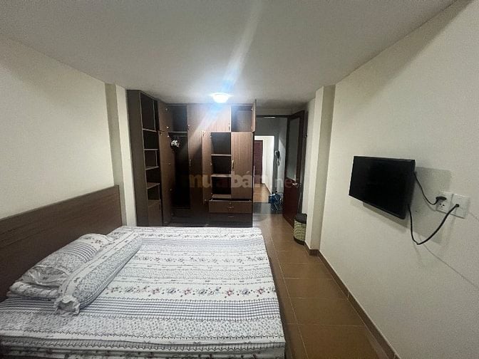 Cho thuê phòng trọ 30m2 . Có bếp riêng . Khu trung tâm . An ninh và yê