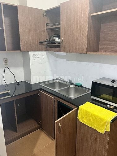 Cho thuê phòng trọ 30m2 . Có bếp riêng . Khu trung tâm . An ninh và yê