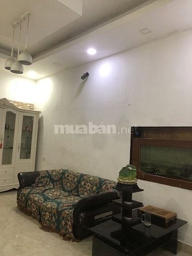 Chính chủ cho thuê nhà lâu dài ( ưu tiên hộ GĐ)