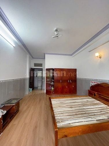 Nhà mặt tiền khu tên lửa DT: 4.1 x 25m 4Tấm có thang máy giá 12.8tỷ TL