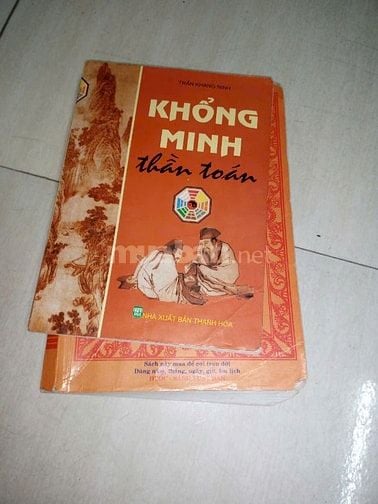 thanh lý sách sem bói gia truyền  số long biên hà nội 