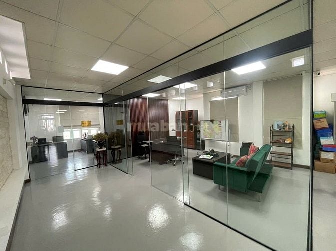 Bán tòa Văn Phòng ngõ 565 đường bát khối diện tích 132m2 x 7 tầng, mặt