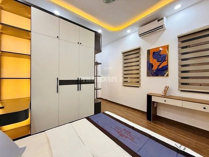 Bán gấp nhà ở đường Cao Thắng, phường 3, quận 3, giá 2 tỷ 500 triệu 