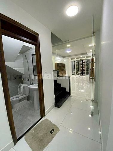 Nhà 60m² Chu Văn An gần Trường Cán Bộ. Xây 1 trệt 3 lầu, giá 3 tỷ 350.