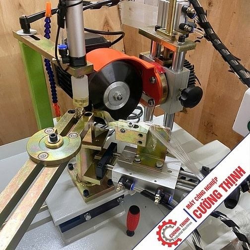Tối Ưu Hiệu Suất Cắt Gỗ Với Máy Mài Lưỡi Cưa Tự Động NC668