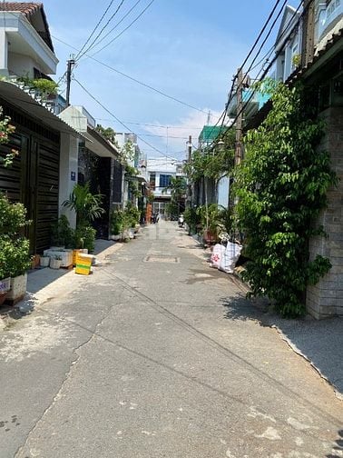 Bán nhà cấp 4 - ngang 6,5m - Đường nhựa 6m thông Trường Chinh Quận 12