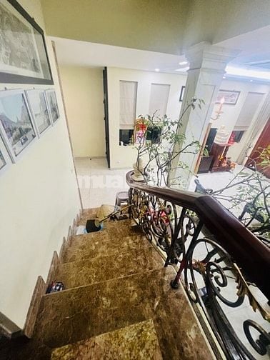 Bán Nhà Hai Bà Trưng, Yên Lạc, 150m, mt 6m, gara ô tô, thang máy