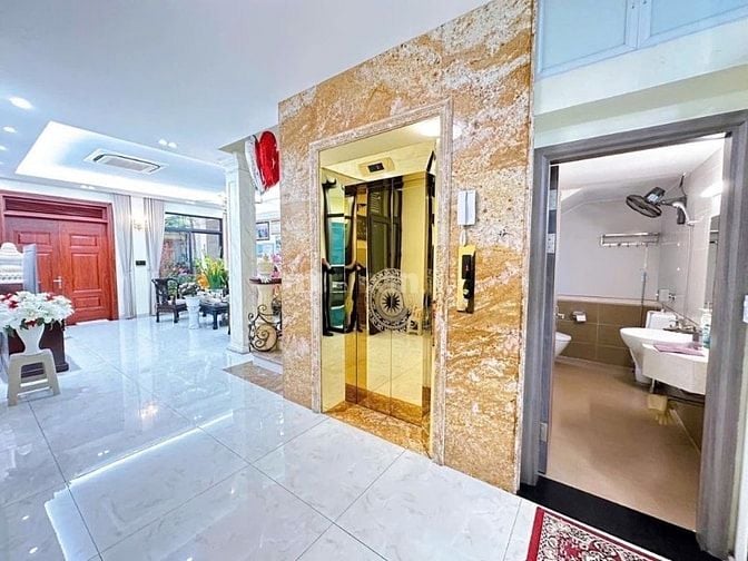 Bán Nhà Hai Bà Trưng, Yên Lạc, 150m, mt 6m, gara ô tô, thang máy