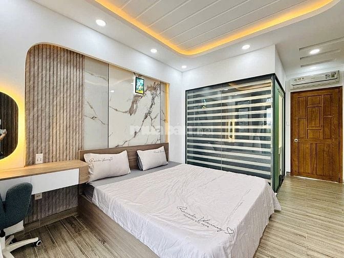 Nhà 4 lầu tuyệt đẹp CAO CẤP hẻm xe hơi 5m Bùi Quang Là, P12, Q.Gò Vấp.