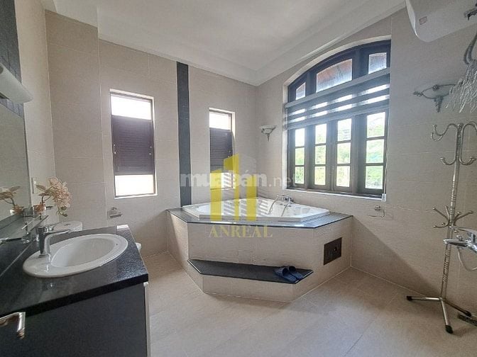 BIỆT THỰ CĂN GÓC FULL NỘI THẤT 6 PHÒNG GIÁ 45 TRIỆU