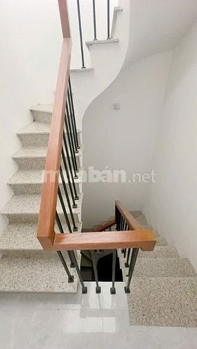 NHÀ MẶT PHỐ THANH XUÂN 8 TẦNG XÂY MỚI TINH, THANG MÁY XỊN XÒ