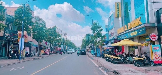 BÁN NHÀ SỔ HỒNG, FULL THỔ CƯ 100 %, MẶT TIỀN LÊ THỊ HÀ HÓC MÔN TPHCM