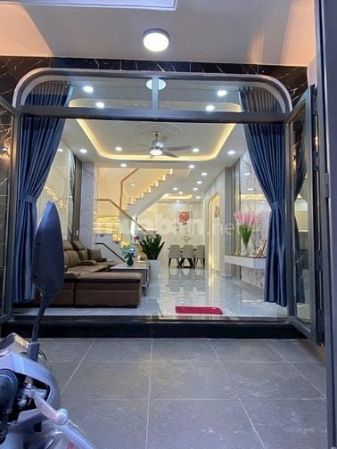 Bán nhà 48.9m2 Phạm Văn Hai, Tân Bình. Xây 1 trệt 3 lầu. Gần mặt tiền 