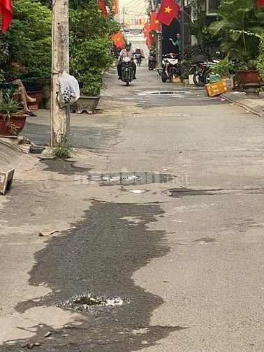 Bán nhà 48.9m2 Phạm Văn Hai, Tân Bình. Xây 1 trệt 3 lầu. Gần mặt tiền 