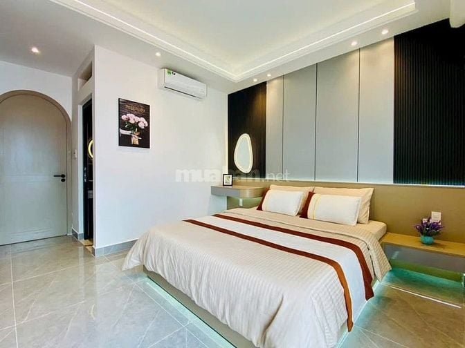 Đi nước ngoài định cư bán gấp nhà ở đường Nguyễn Tri Phương, phường 8,
