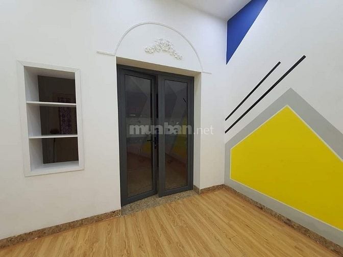 Bán gấp nhà riêng tại Nguyễn Khuyến, Kinh doanh đỉnh 19,5 tỷ .