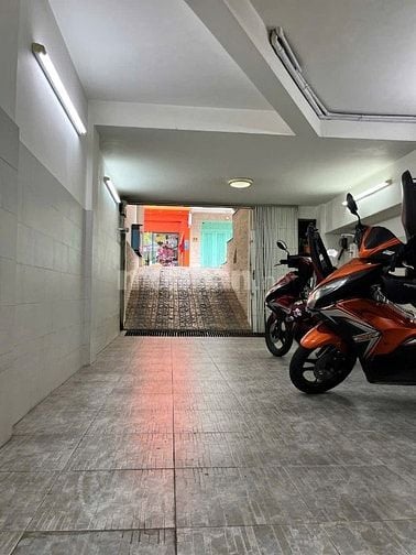 BÁN NHÀ MẶT TIỀN ĐƯỜNG HOA HỒNG, Q. PHÚ NHUẬN 