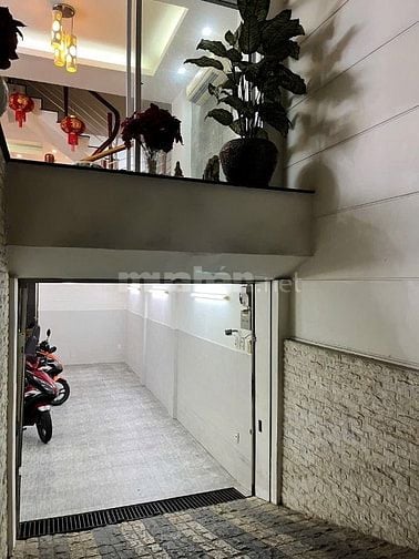BÁN NHÀ MẶT TIỀN ĐƯỜNG HOA HỒNG, Q. PHÚ NHUẬN 