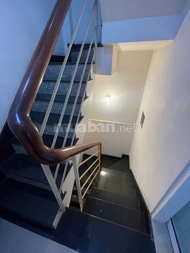 BÁN NHÀ MẶT TIỀN ĐƯỜNG HOA HỒNG, Q. PHÚ NHUẬN 