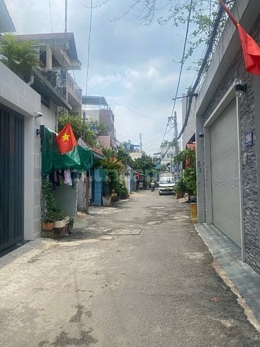 Bán nhà cấp 4 - ngang 6,5m - Đường nhựa 6m thông Trường Chinh Quận 12
