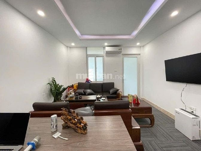 ĐƠN GIẢN EM LÀ MẶT PHỐ, KINH DOANH SẦM UẤT, 1 MẶT PHỐ, 1 MẶT NGÕ