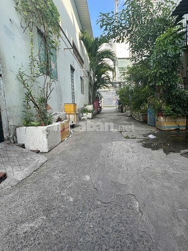 Bán nhà góc 2 mặt tiền hẻm 1283 Huỳnh Tấn Phát, Phú Thuận, Q7